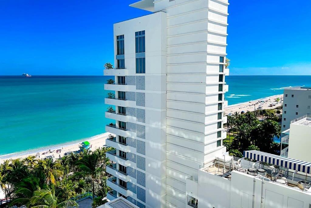 Fontainebleau Resort Balcony W Ocean And City View ไมอามีบีช ภายนอก รูปภาพ