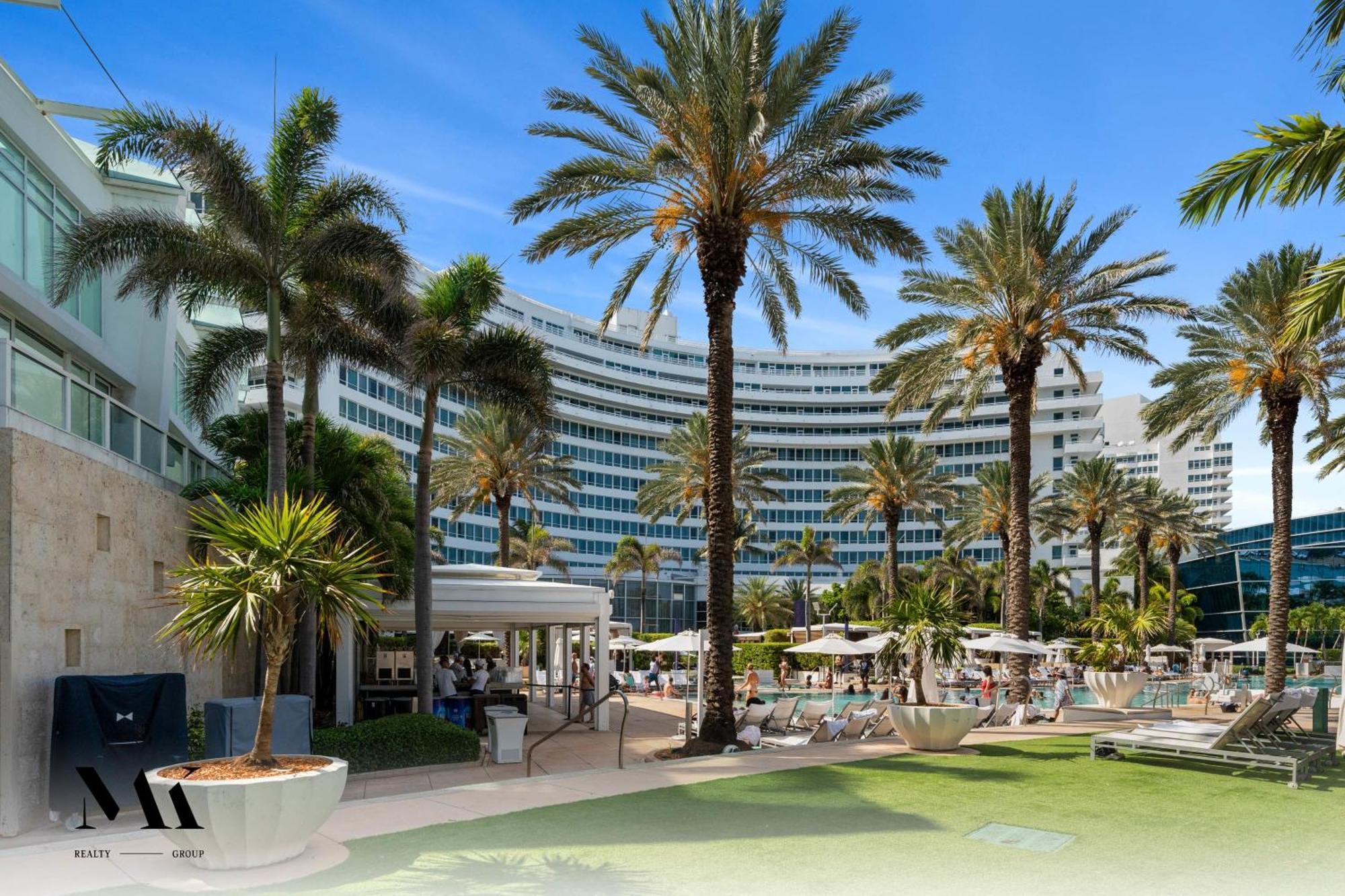 Fontainebleau Resort Balcony W Ocean And City View ไมอามีบีช ภายนอก รูปภาพ